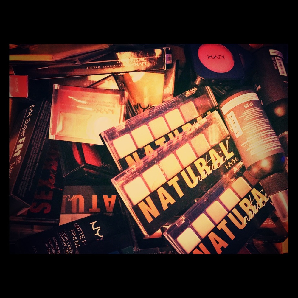6)Random NYX Products for $40 💋💜